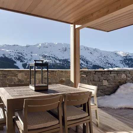 Antares Stella 001 - Inski Out Meribel